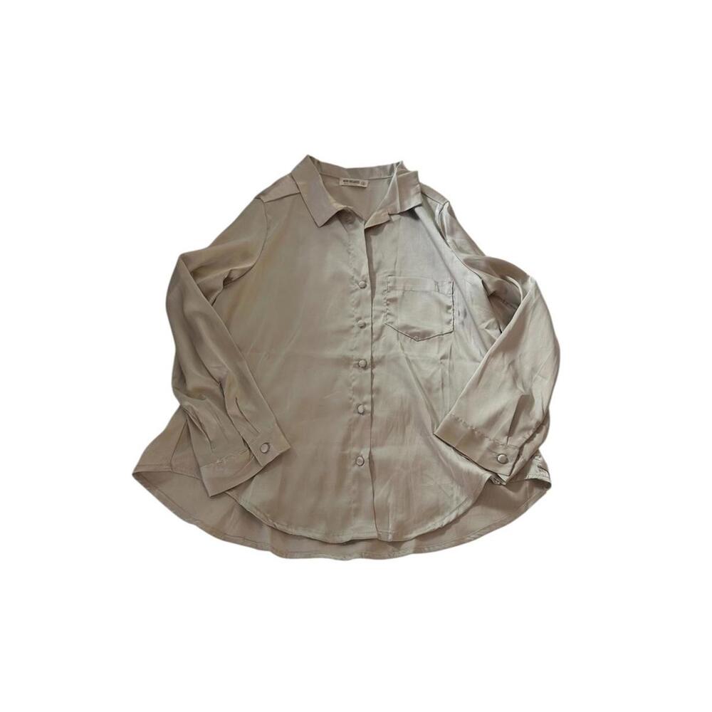 4our Dreamers Cream Satin‎ Button Up Size Small - Picture 3 of 7